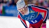Foto ilustrativa de la nota titulada: Noruego Johannes Hoesflot Klaebo gana novena medalla de oro en esquí de fondo; rompe récord olímpico invernal