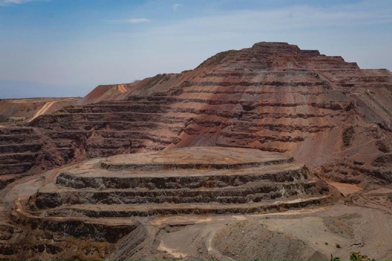 f768x1-241333_241460_5050