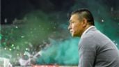 Foto ilustrativa de la nota titulada: Nacho Ambriz deja de ser técnico del León tras perder 3-0 ante Xolos (Video)