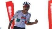 Foto ilustrativa de la nota titulada: Isaac del Toro conquista la montaña y toma el liderato en el Tour de Emiratos Árabes