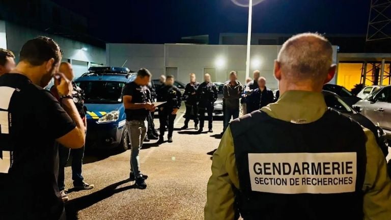 f768x1-244367_244494_5050