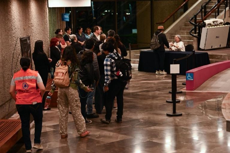 f768x1-245865_245992_5050