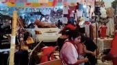 Foto ilustrativa de la nota titulada: Automovilista embiste a comerciantes y puestos semifijos en el zócalo de Chilpancingo (Video)