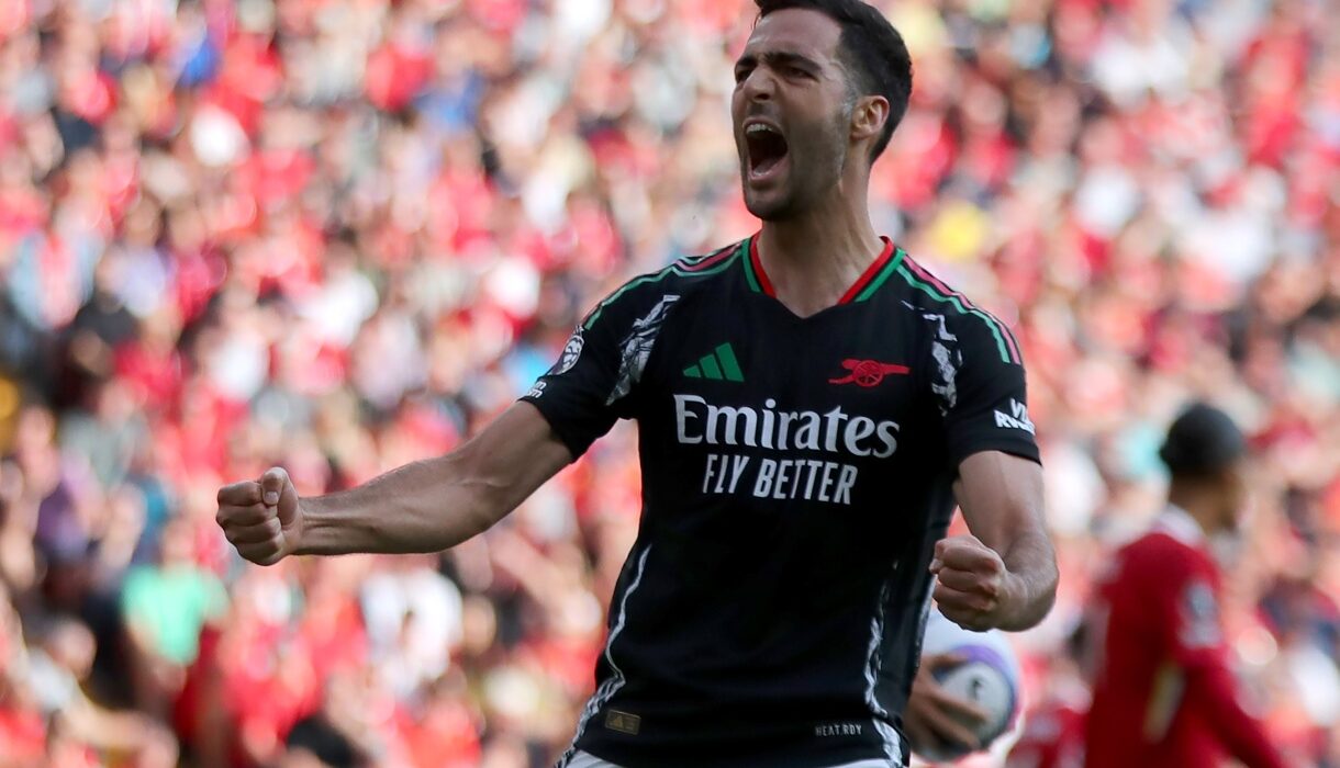 El jugador del Arsenal Mikel Merino celebra un gol durante el partido de la Premier League que han jugado Liverpool FC y Arsenal FC, en Liverpool, Reino Unido. (Foto de Ash Allen de la agencia EFE/EPA)