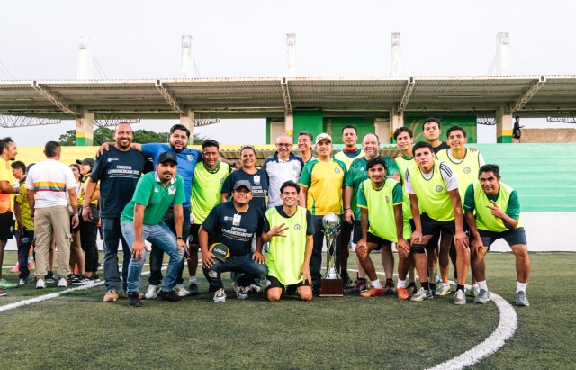 vence-mexico-a-colombia-en-partido-amistoso-de-futbol-rapido_d