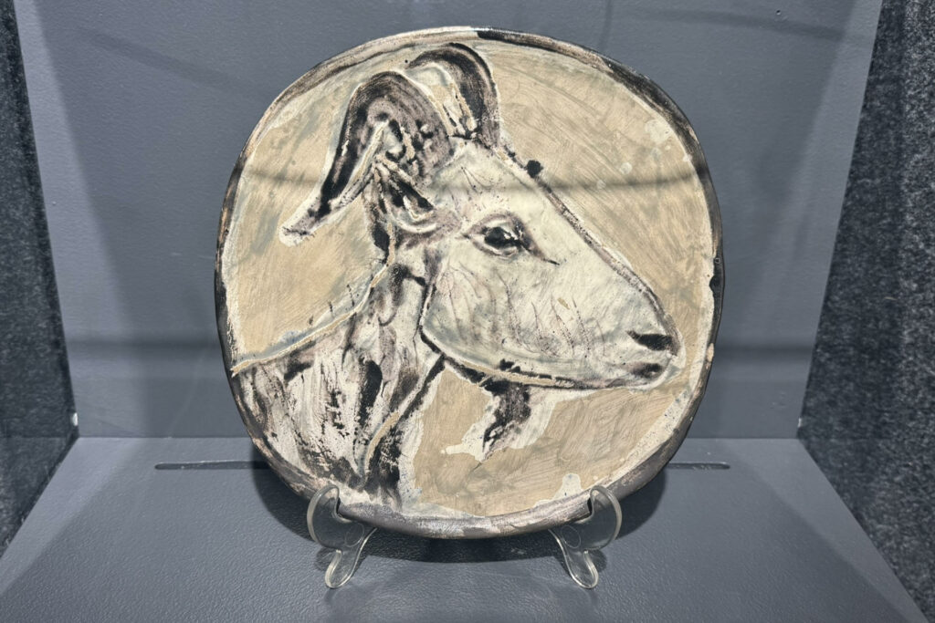 55ac5d2c9f3ea0202be3b3156d87ea846702da2ew-1024x683-1 La casa de subastas Piguet pone a la venta 7 cerámicas inéditas de Picasso en Ginebra - 55ac5d2c9f3ea0202be3b3156d87ea846702da2ew-1024x683