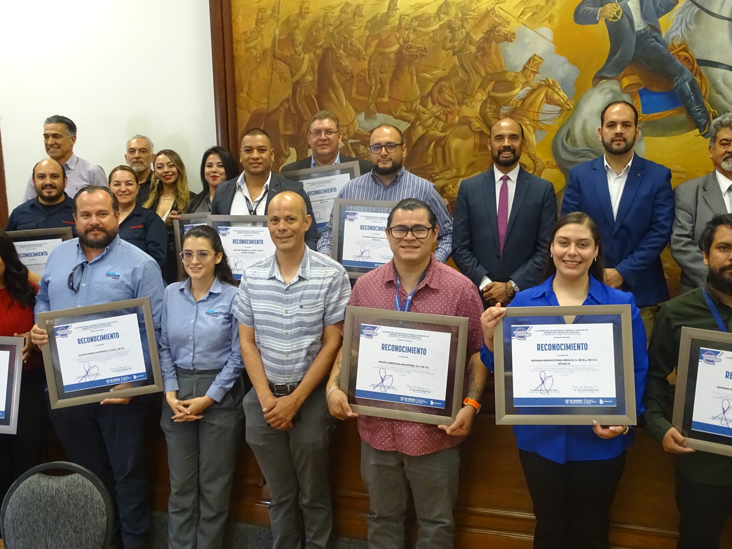 Entrega SDUE reconocimientos a empresas que cumplen con sus obligaciones y buenas prácticas ambientales