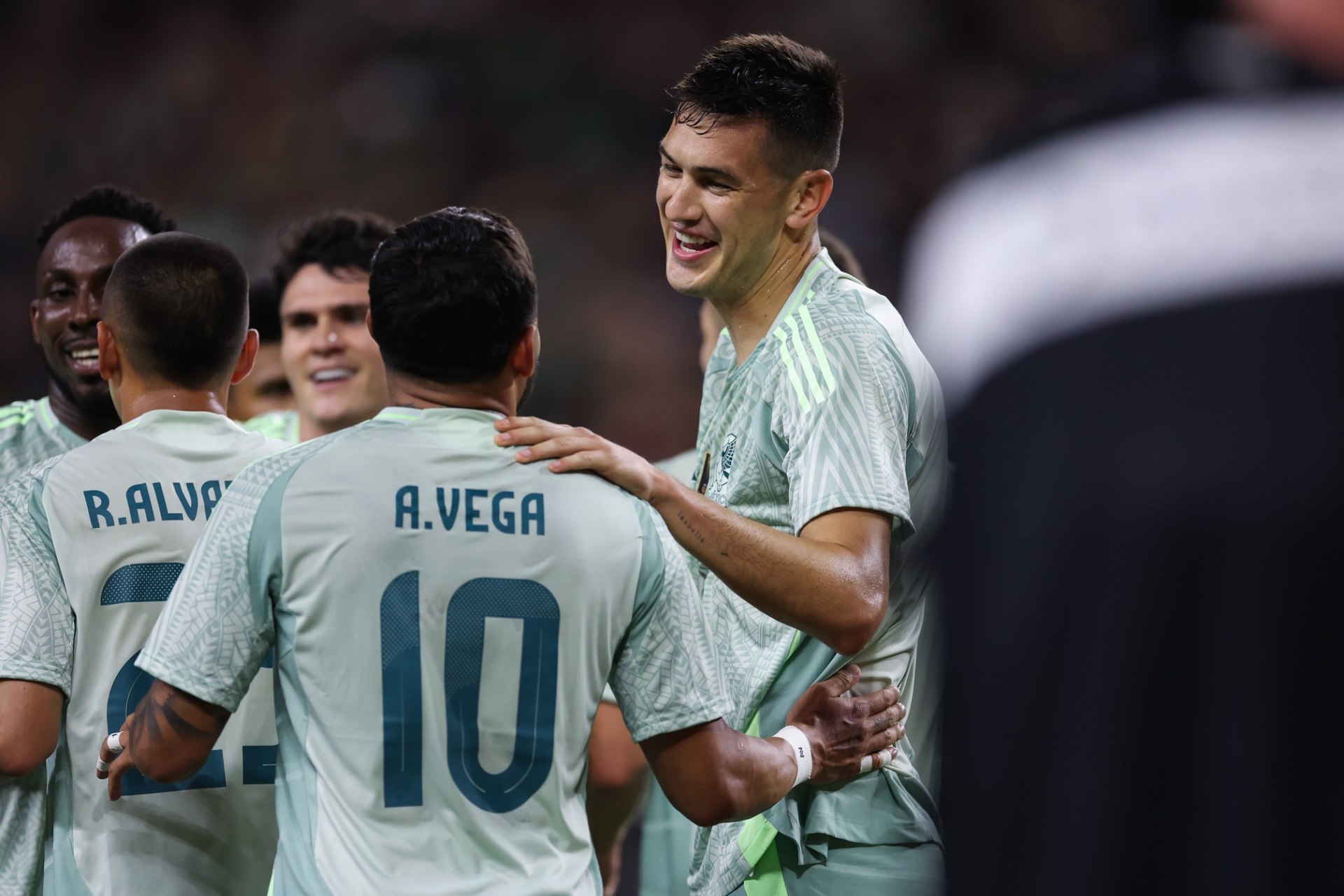 México vs Costa Rica van por el liderato del Grupo A de la Copa Oro, ¿a qué hora y dónde verlo?