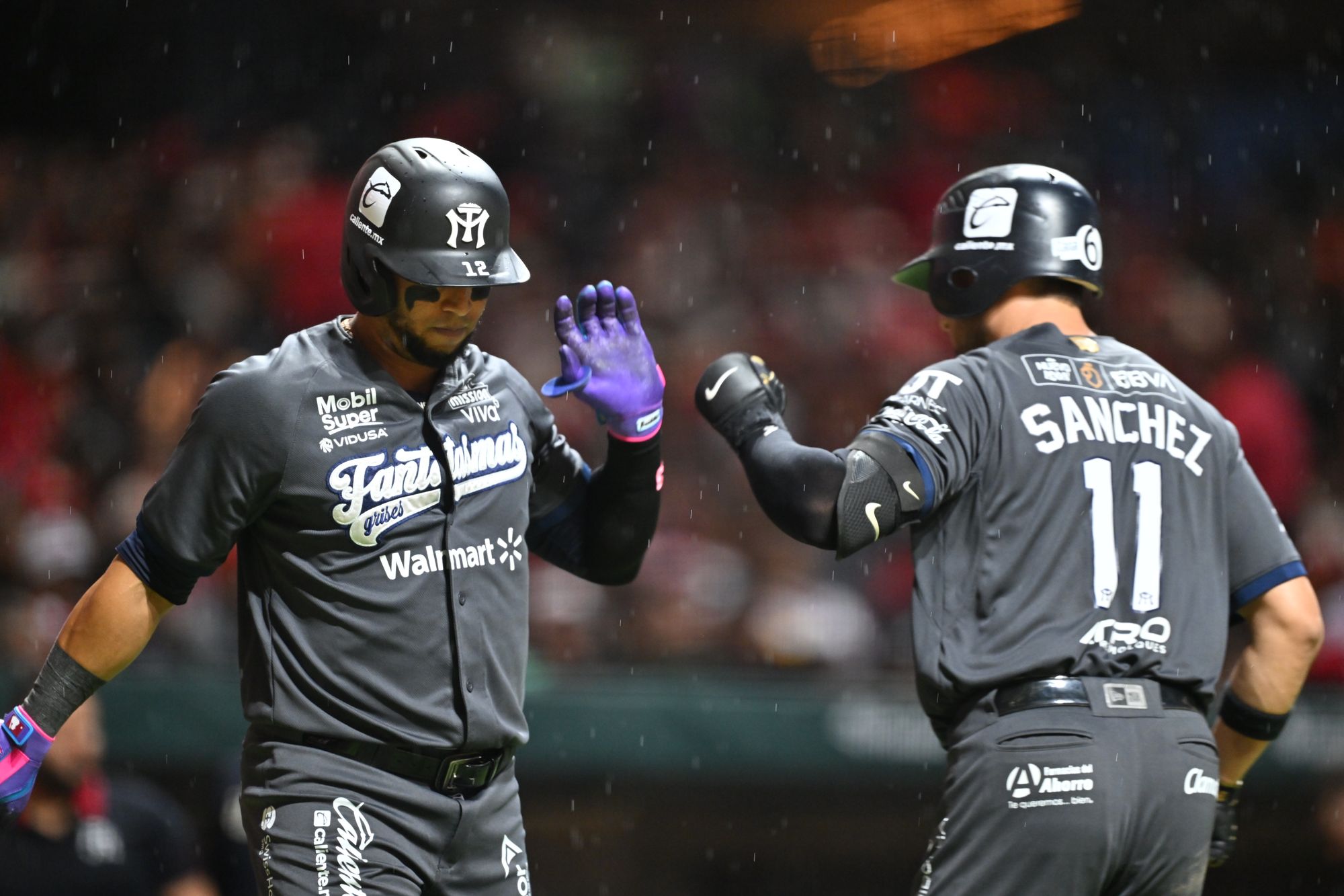 Sultanes cae frente a Diablos en el primero de la serie