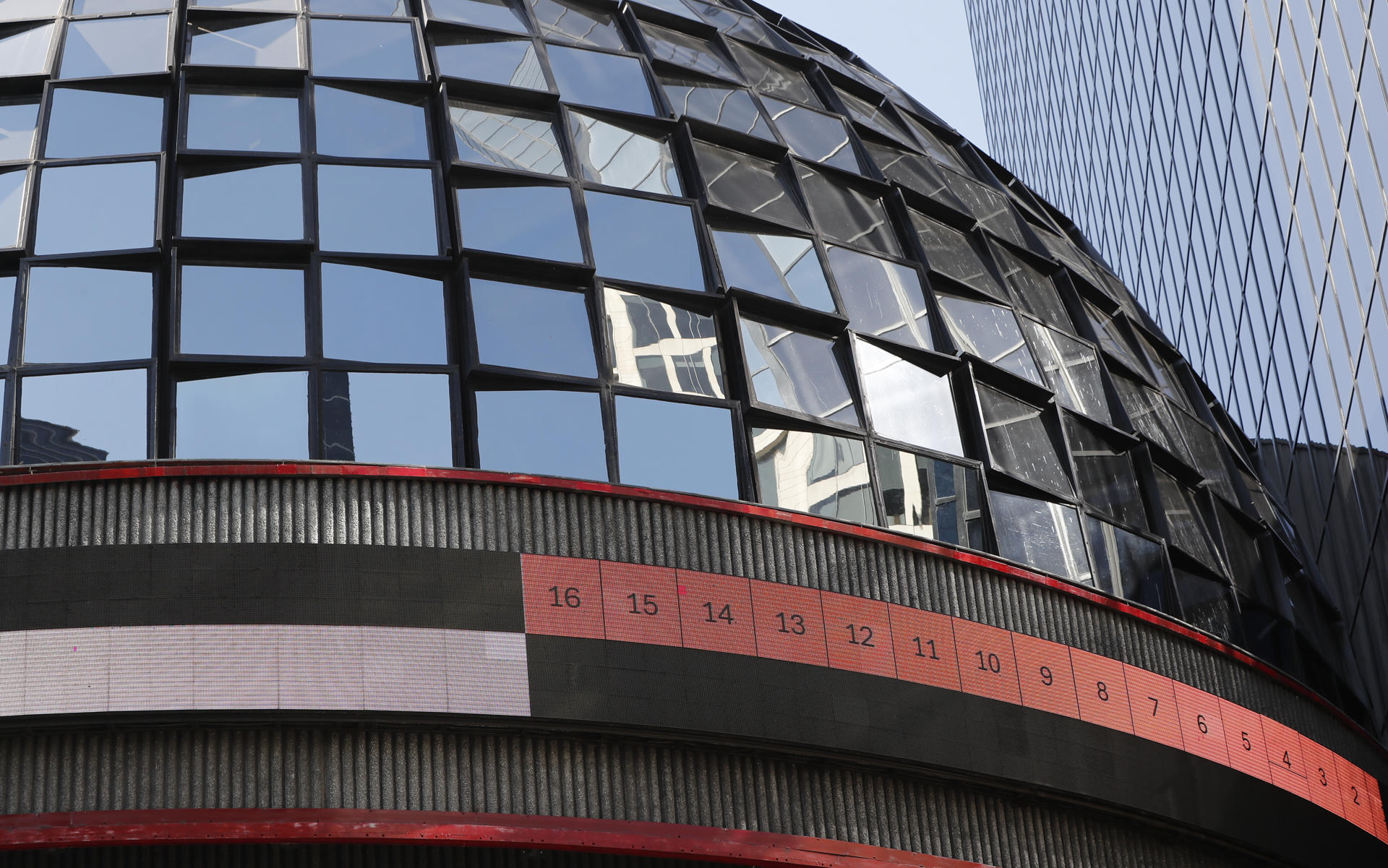 La Bolsa de México cae un 1.17% en una sesión con poca operación ante el cierre en EE.UU.