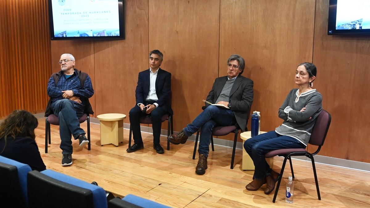 UNAM pide incrementar el monitoreo ante fenómenos meteorológicos - foro-temporada-de-huracanes-2025-investigaciones-en-torno-a-ciclones-tropicales-en-el-icaycc