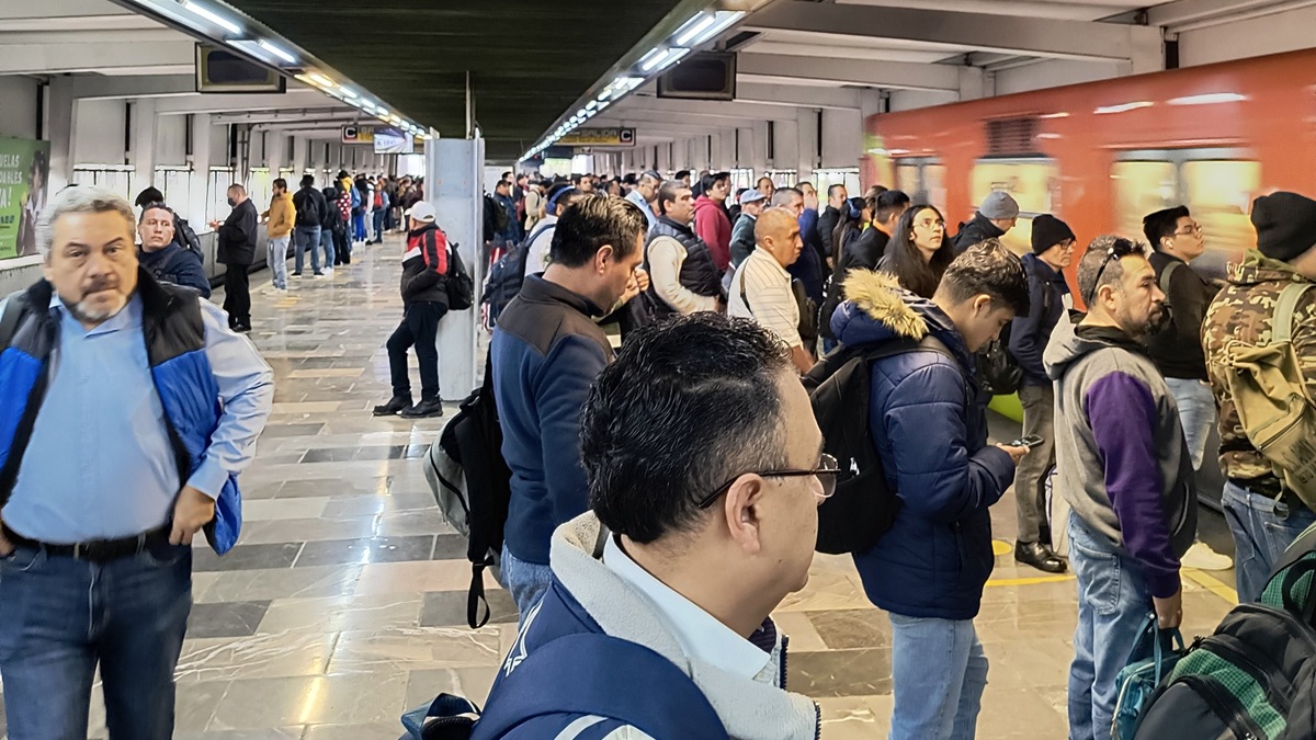 Metro CDMX hoy 26 de junio: Línea 3 funciona con servicio lento