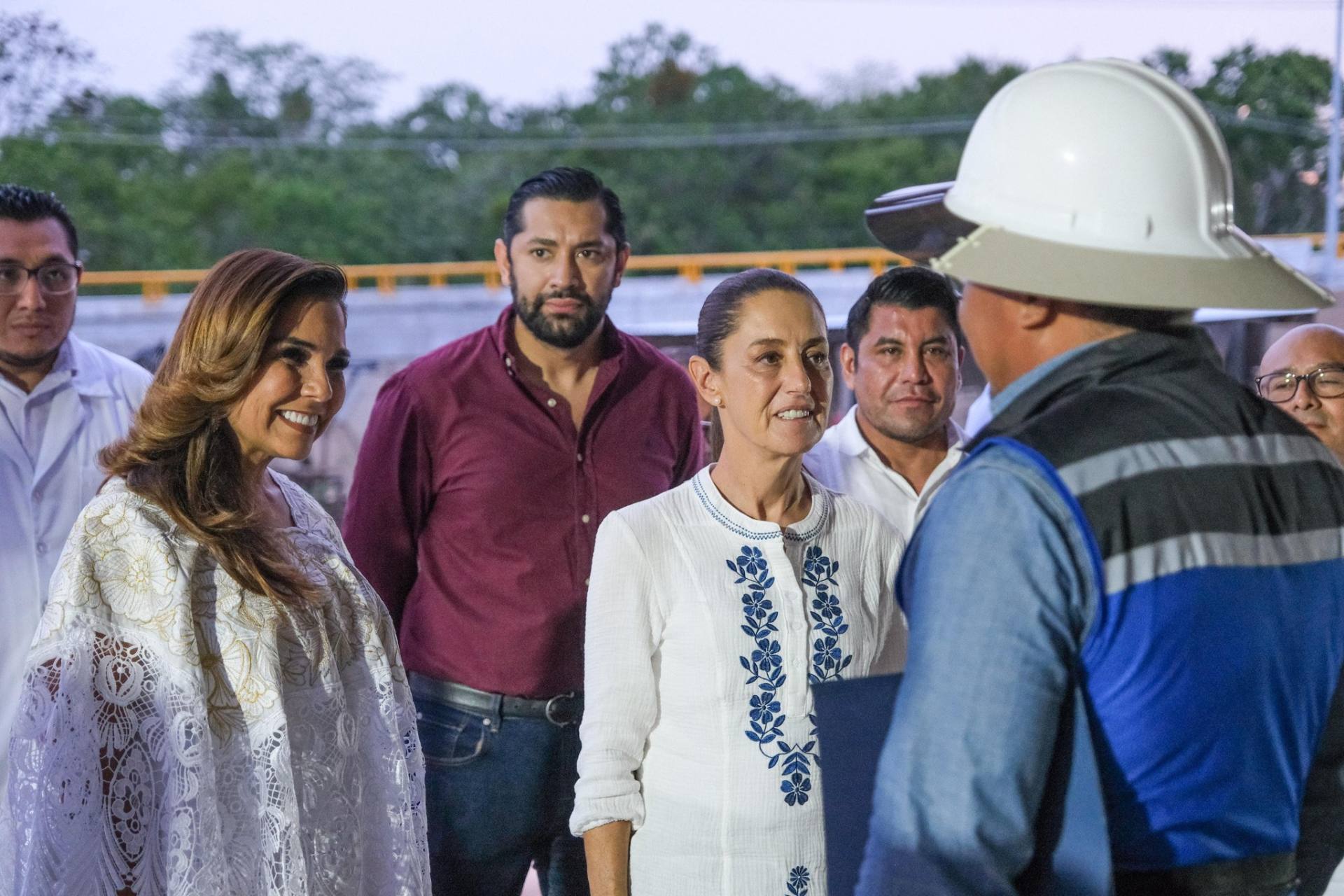 Sheinbaum y Mara Lezama recorren nuevo Hospital General de Felipe Carrillo Puerto
