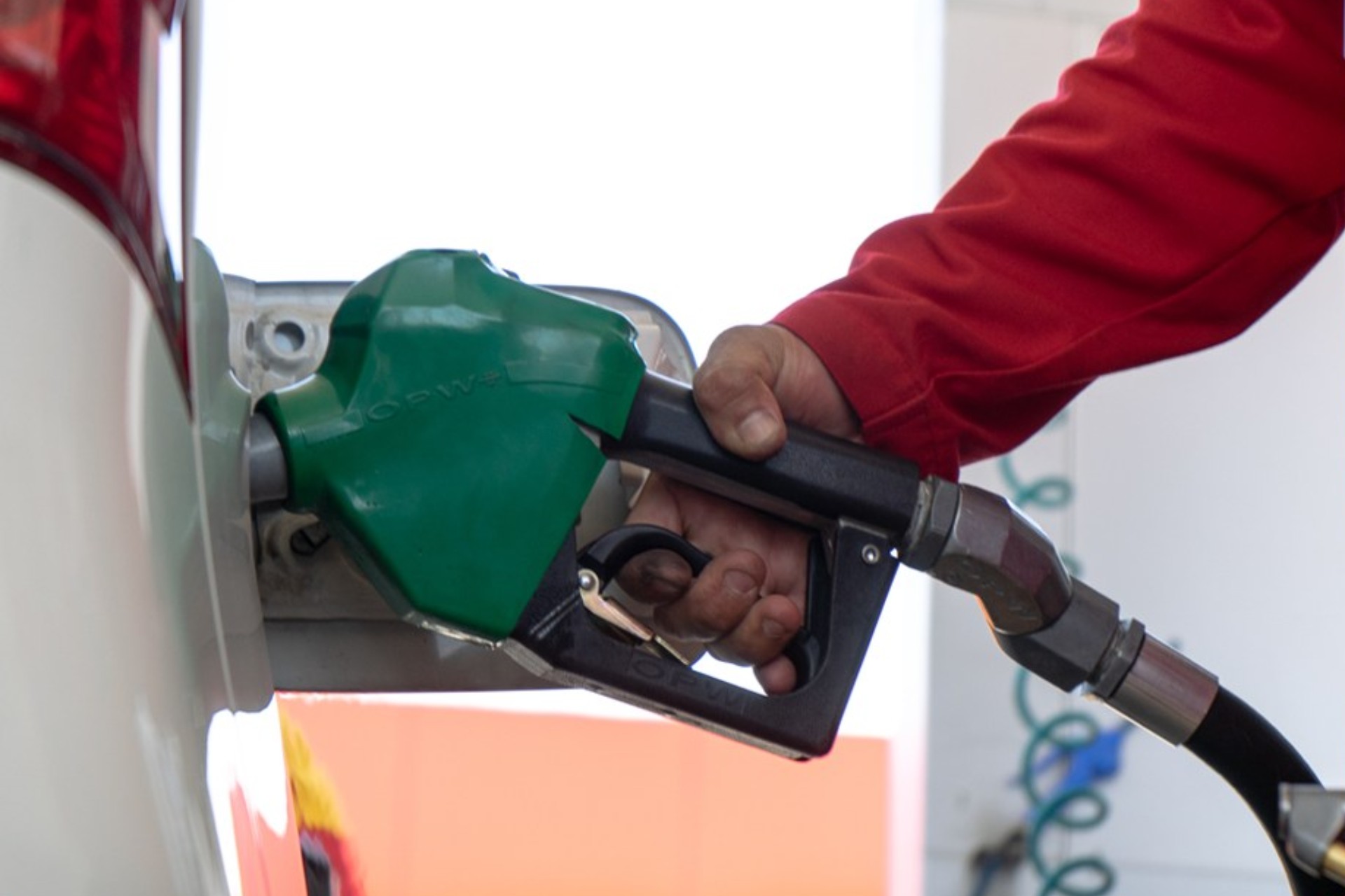 ¿Cuánto cuesta el litro de gasolina hoy 24 de junio?