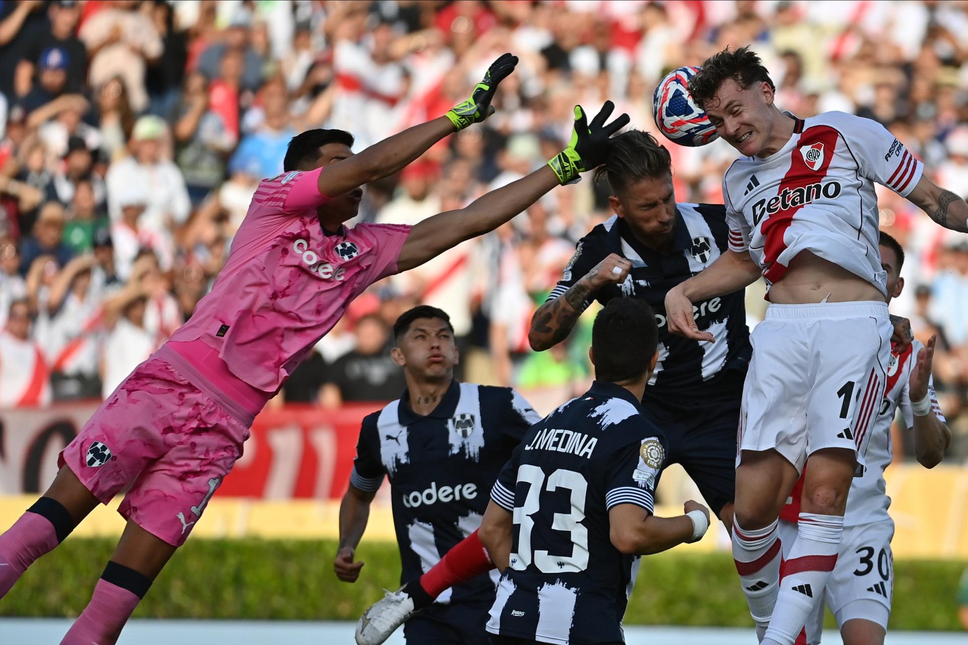 Andrada salva el empate de Rayados ante River Plate en el Mundial de Clubes