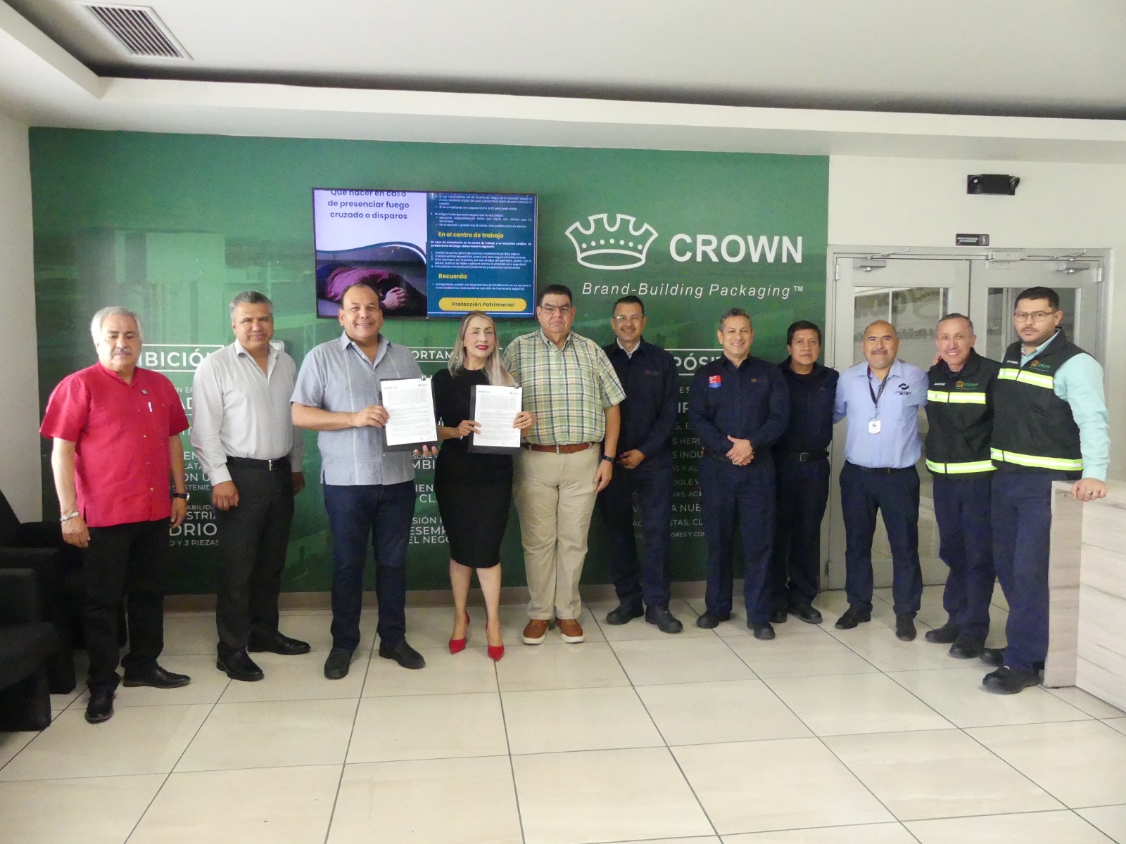 Impulsan Conalep y Crown Vichisa alianza estratégica en beneficio de estudiantes de Delicias