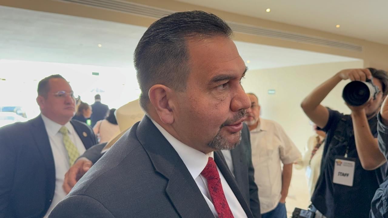 Cruz Pérez Cuéllar toma control de la AALMAC en Chihuahua: ¿municipalismo progresista o plataforma electoral?