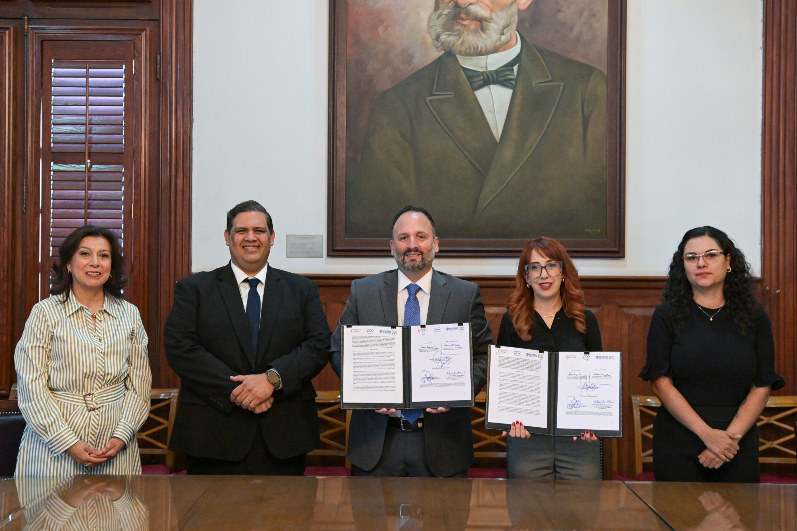 Firman Secretaría General de Gobierno y el Archivo General del Estado convenio de comodato