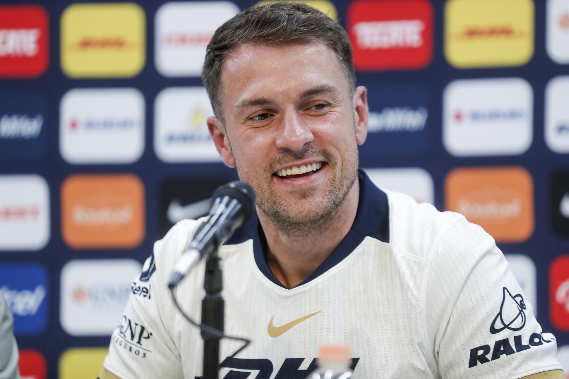 Aaron Ramsey, emocionado con el desafío que le plantea Pumas