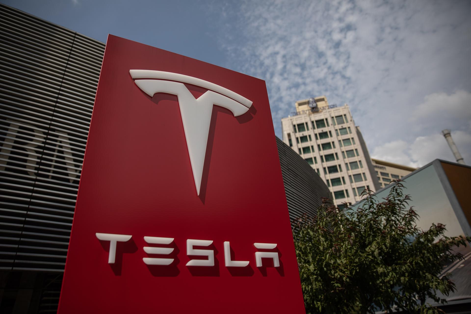 Tesla dice que aranceles de Trump le costaron 300 millones de dólares en segundo trimestre