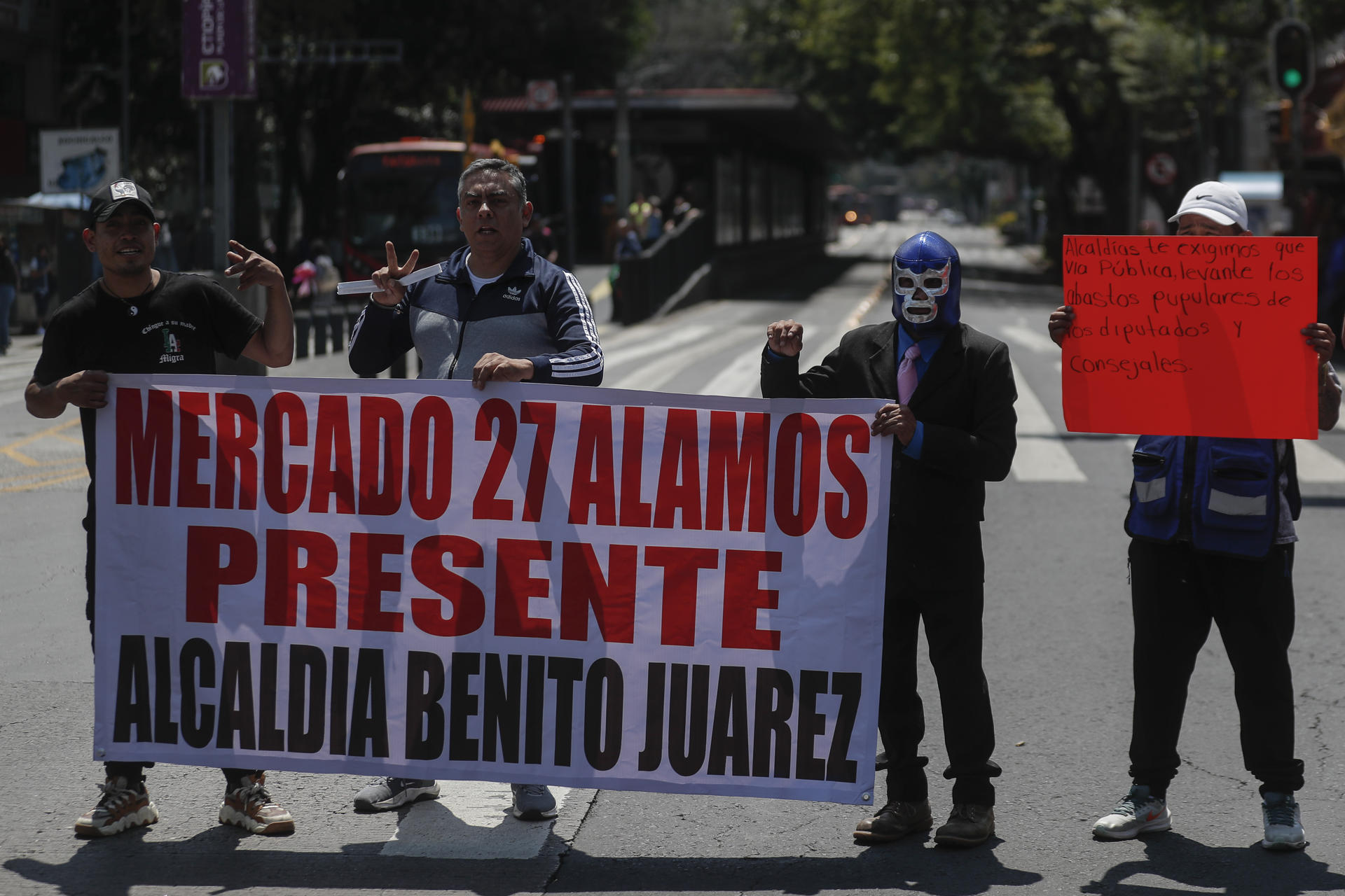 Comerciantes de Ciudad de México exigen cancelar el Programa de Abasto Popular