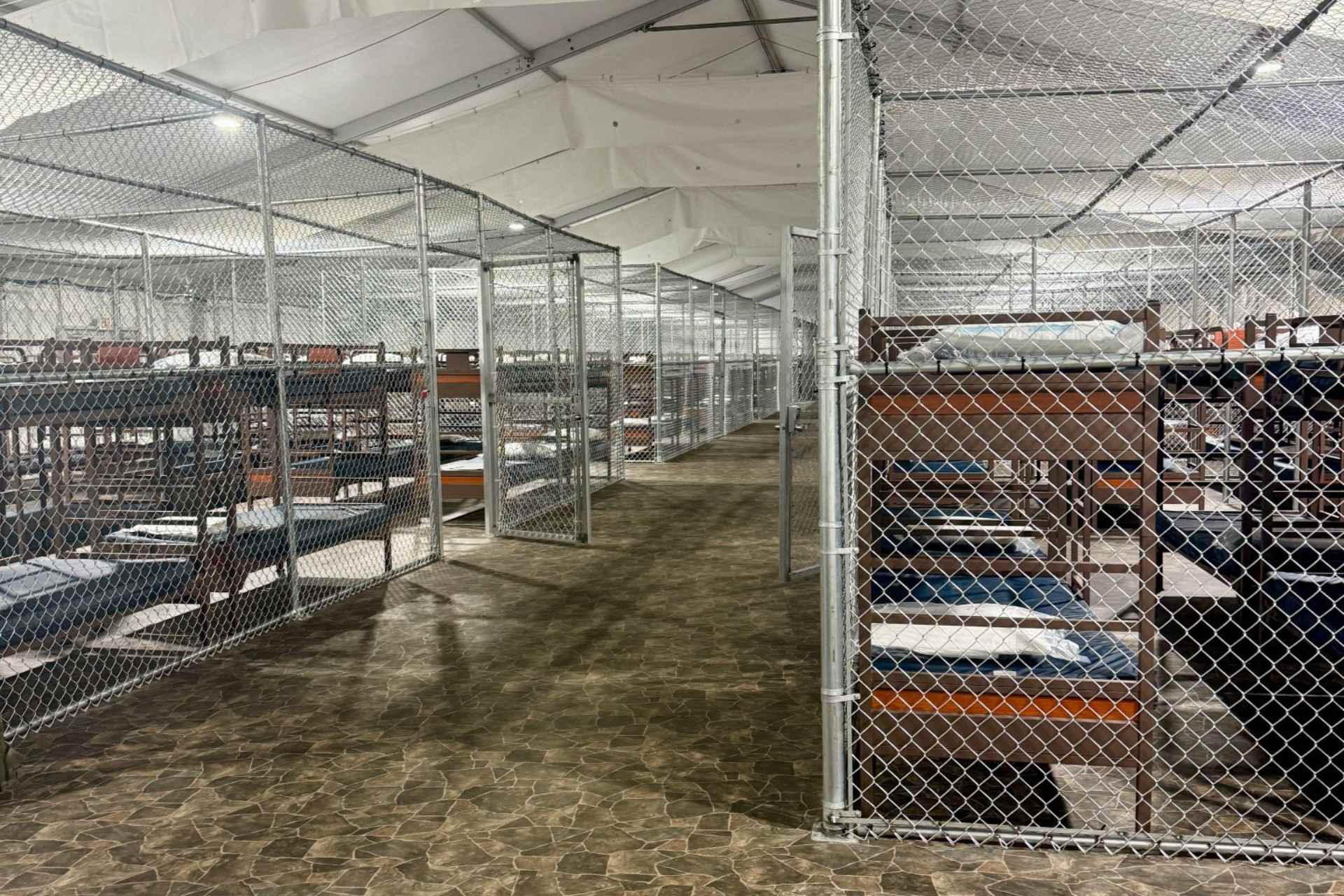 Sheinbaum exigirá que mexicanos detenidos en EE.UU. no pisen ‘Alligator Alcatraz’