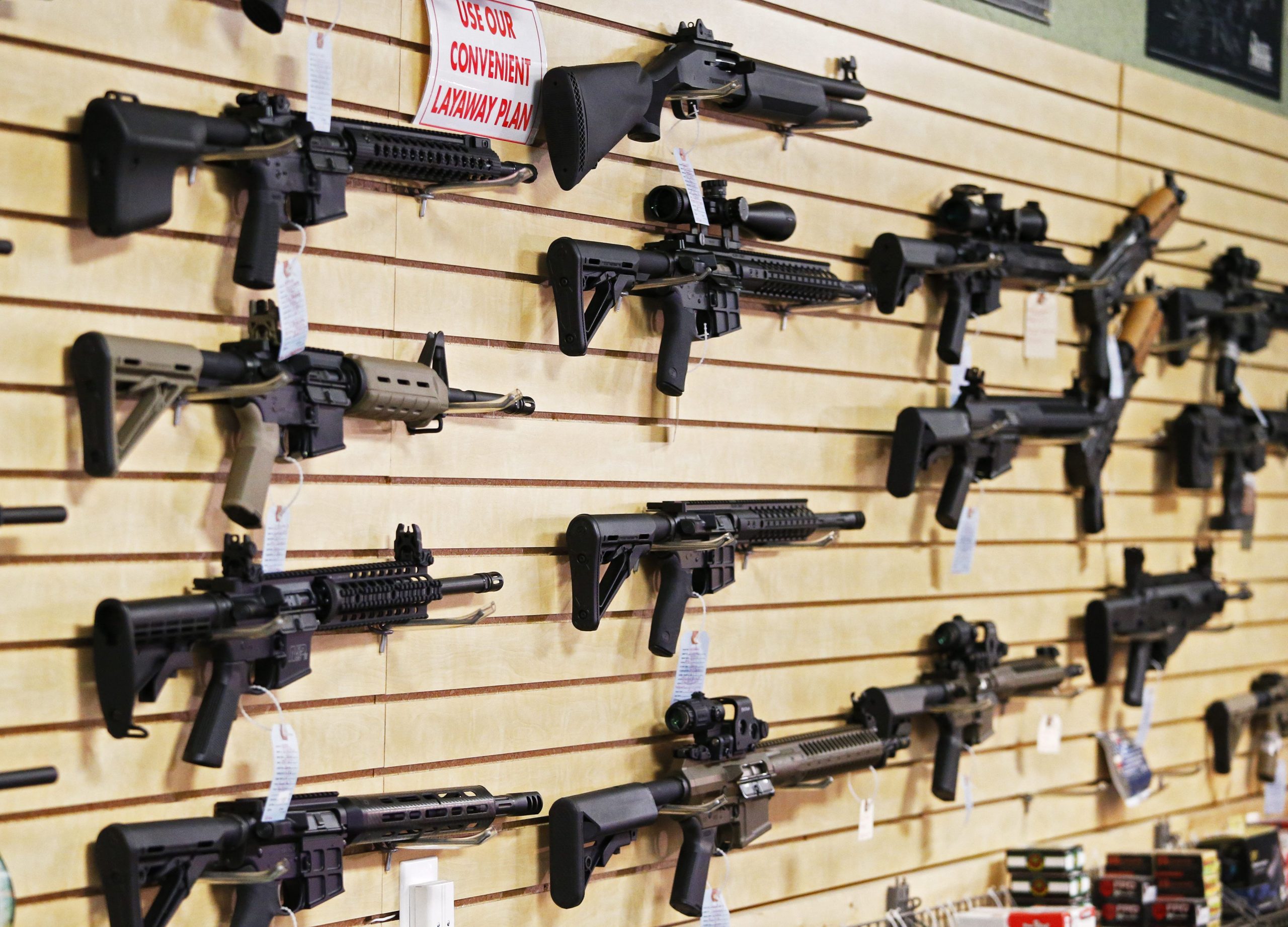 Sheinbaum exige que EE.UU. incremente operativos para frenar el tráfico de armas hacia México