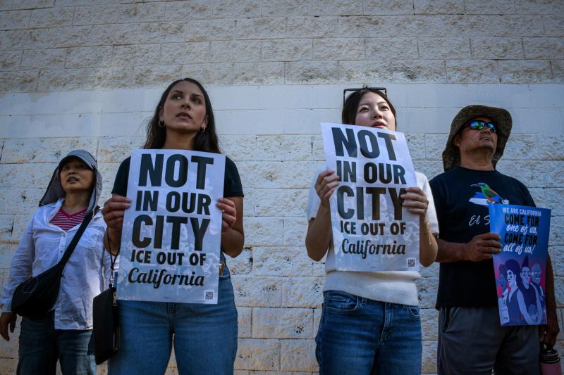 Un 56% de estadounidenses desaprueba la gestión migratoria de Trump, según encuesta - e2da1306ec7dcdd0e47dccdf8d7f1dc5f97e5d45w