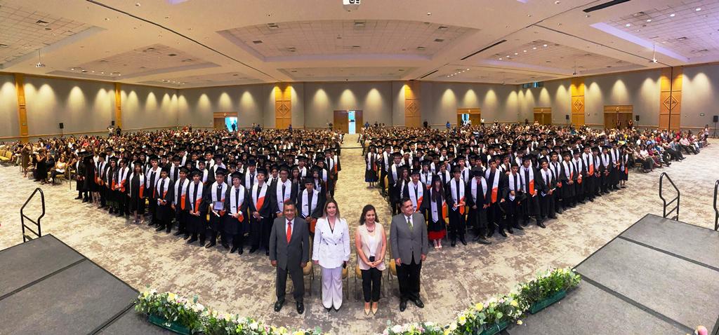 Egresan más de 4 mil 500 estudiantes del Cecytech en la generación 2022-2025
