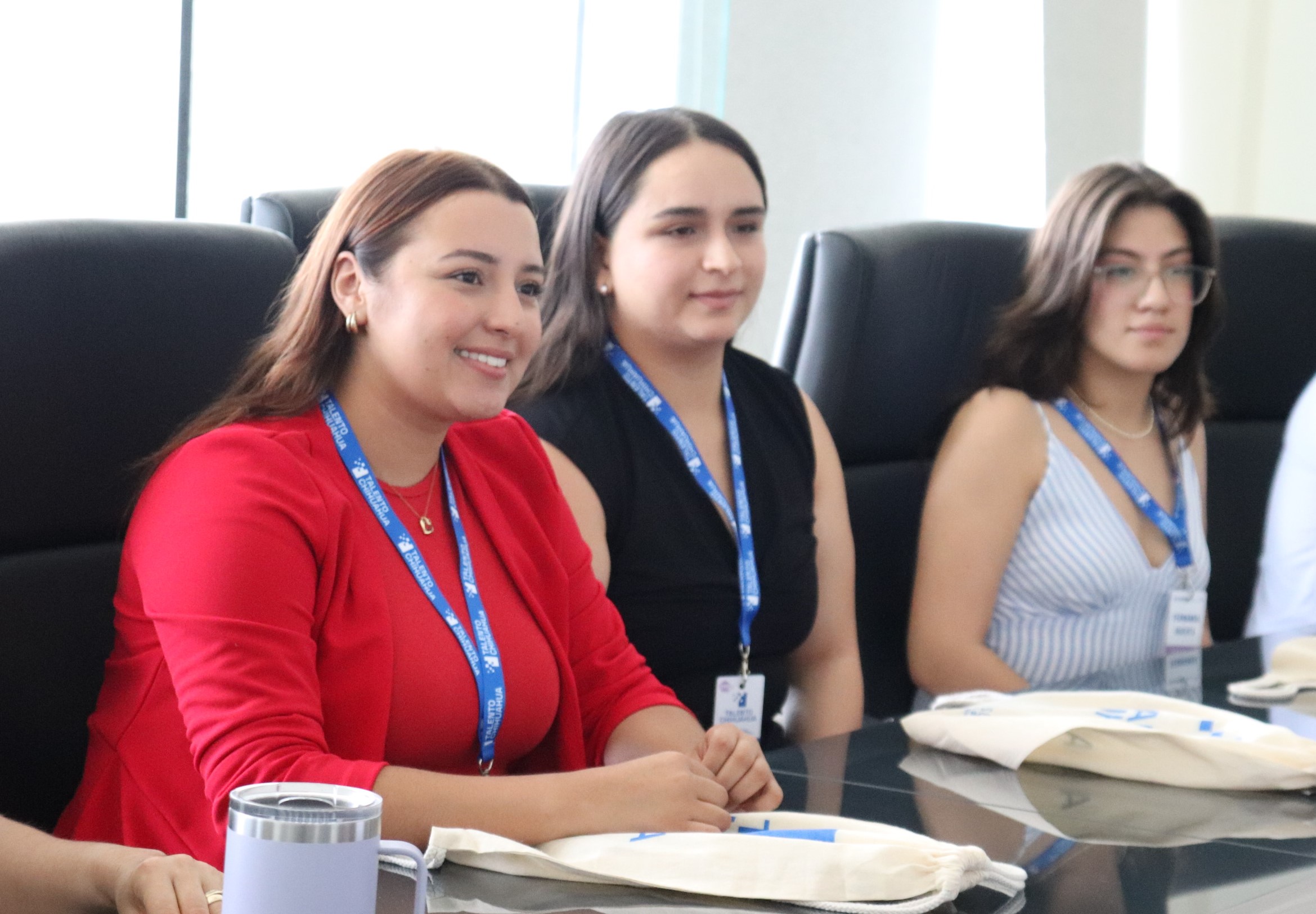 Complementarán tres estudiantes de la UTCH su formación en EU y Taiwán