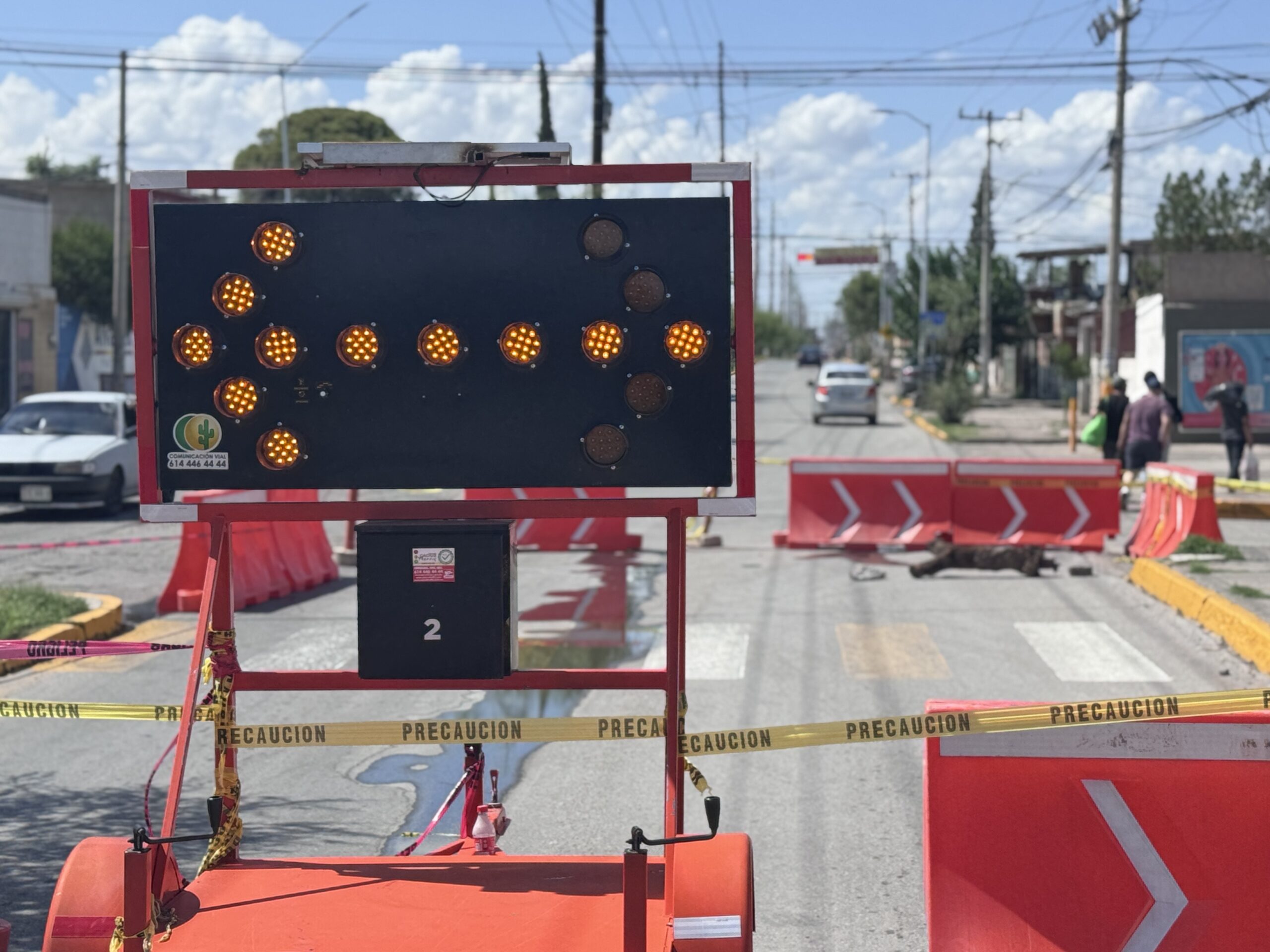 Exhorta Subsecretaría de Movilidad de la SSPE a mantener precaución por socavón en avenida De las Industrias