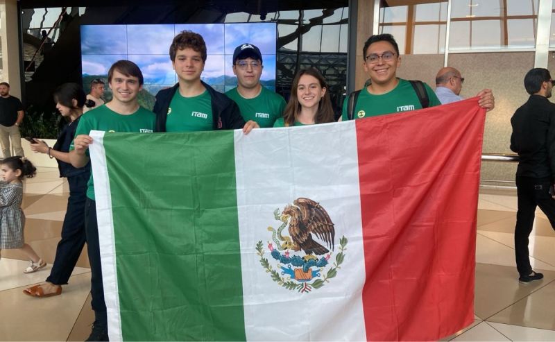 Jóvenes mexicanos ganan el oro en Olimpiada Internacional de Economía - jovenes-mexicanos-que-participaron-en-olimpiada-internacional-de-economia