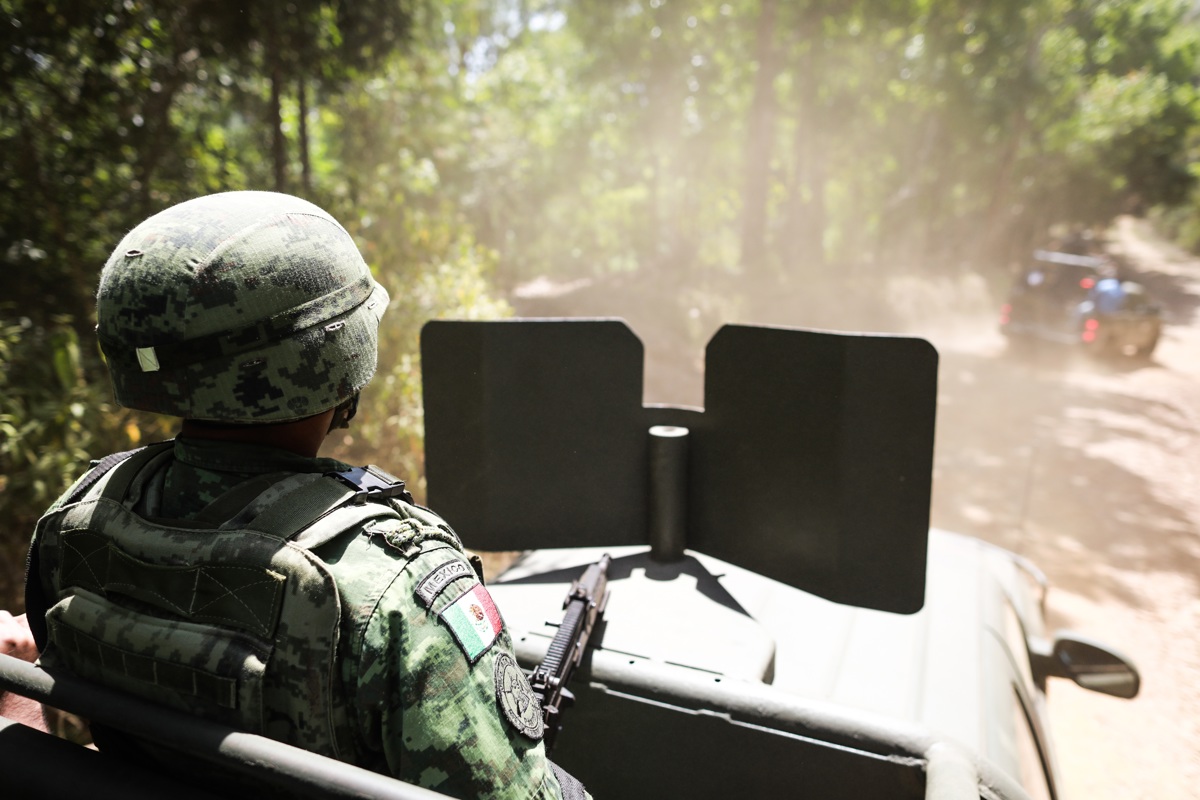Seguridad en Sinaloa: Detienen a 10 y aseguran armas y droga