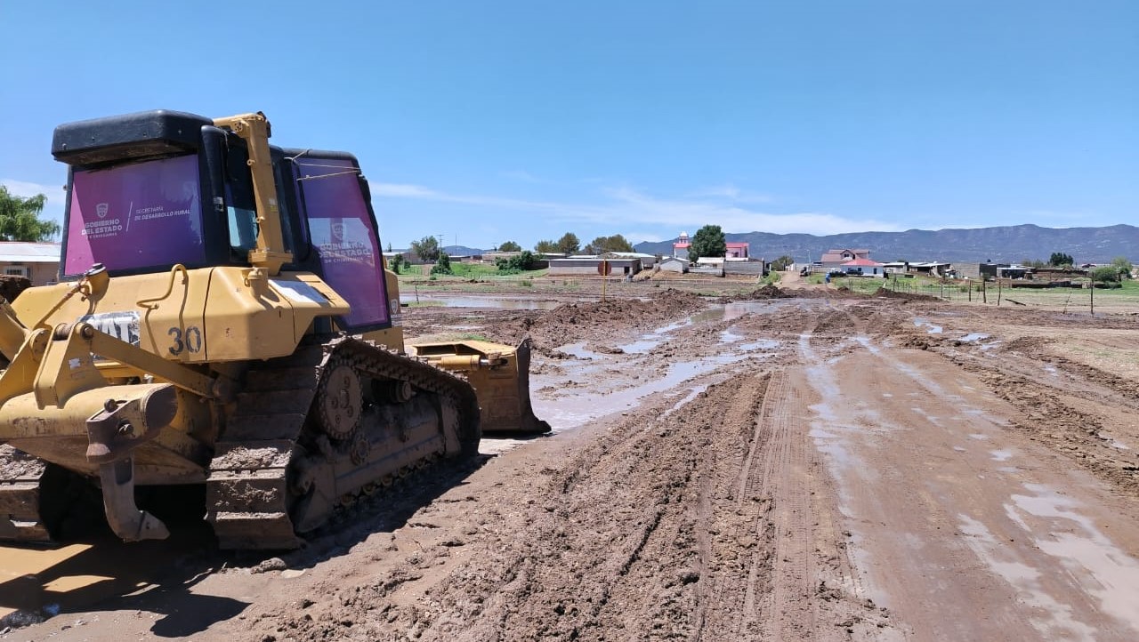 Destina Secretaría Desarrollo Rural más de 16 mil horas-máquina en respaldo al campo chihuahuense