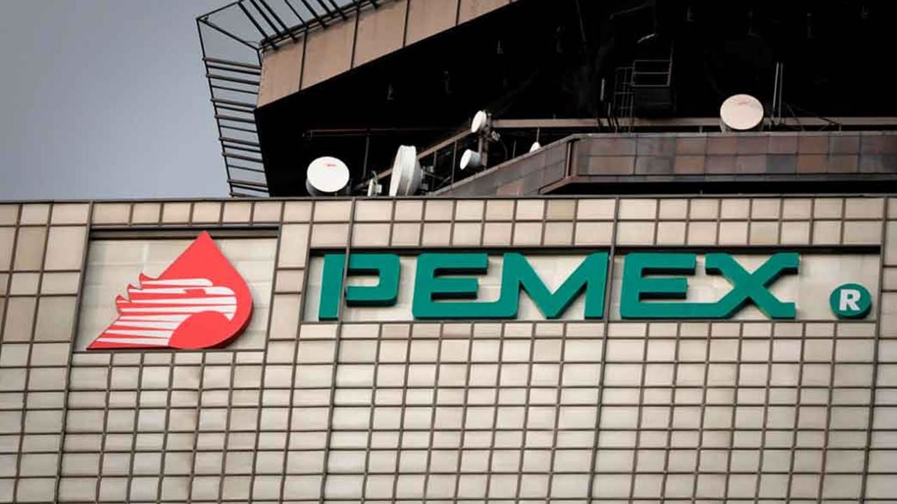 EU imputa a empresarios mexicanos por sobornar con artículos de lujo a funcionarios de Pemex