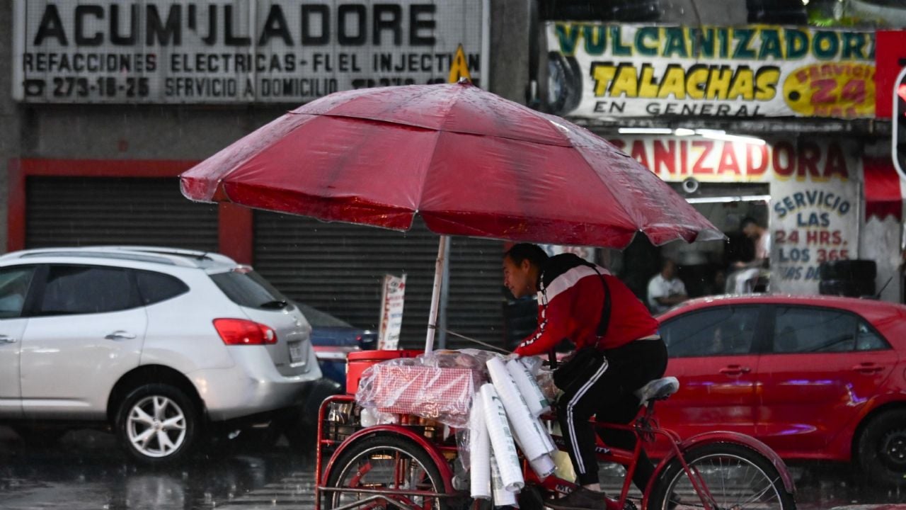 Alerta Amarilla por lluvias fuertes para la tarde-noche del martes en CDMX; posible caída de granizo