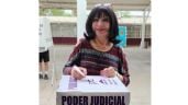 Foto ilustrativa de la nota titulada: Alcaldesa de Mexicali admite contar con “acordeón”, pero asegura que no lo usó en la elección