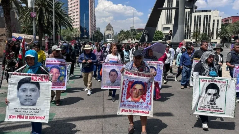 marcha-ayotzinapa-11-axos-jpg_2097612896