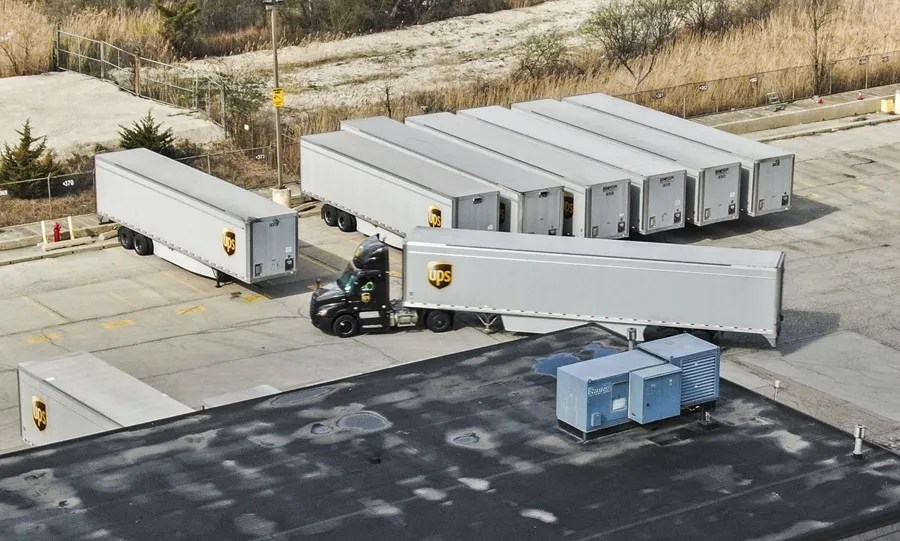 ea3006-usa-ups-earning-beat-estimates