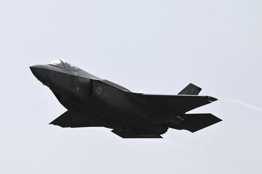 El Reino Unido adquiere doce cazas con capacidad de llevar armas nucleares tácticas