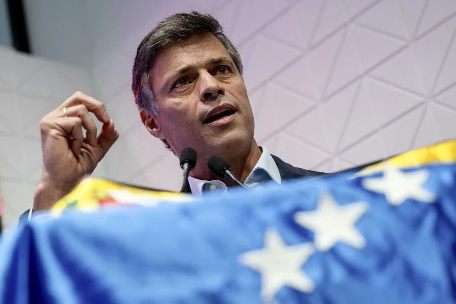 Petro tacha de "criminal y arbitrario" el intento de Leopoldo López de vincularlo con narcos