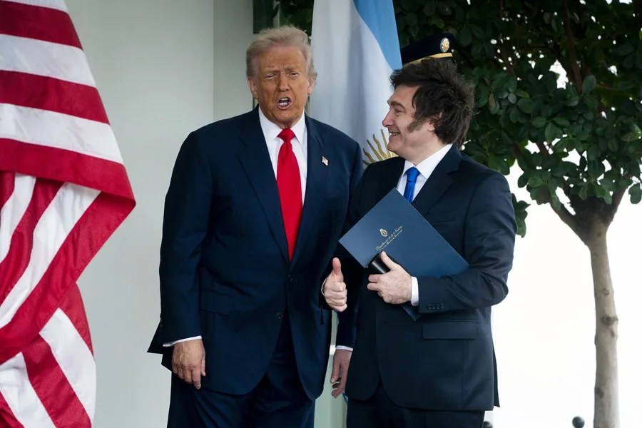 Trump recibe con elogios a Milei en la Casa Blanca: Es "un gran líder"