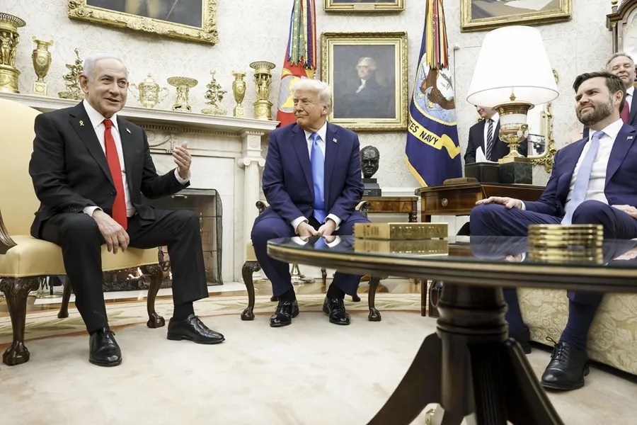 El vicepresidente JD Vance parte a Israel para supervisar el acuerdo de alto el fuego con Hamás