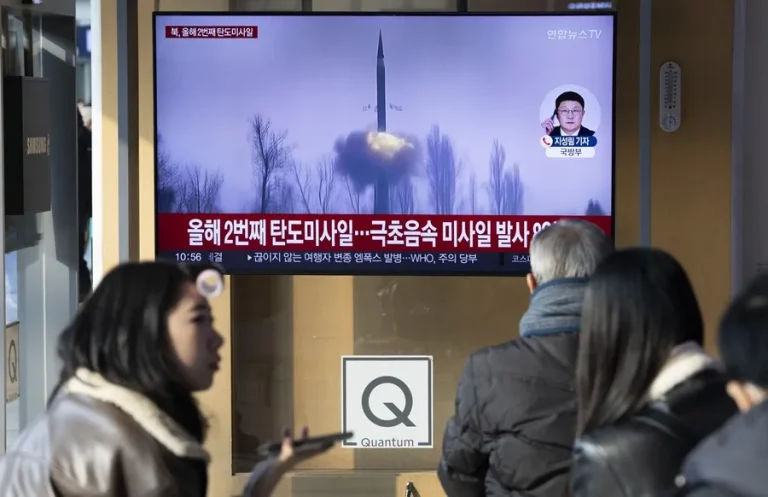 ea2160-south-korea-north-korea-missile-launch