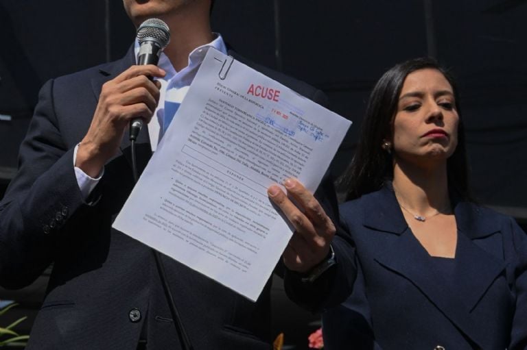 f768x1-236369_236496_5050