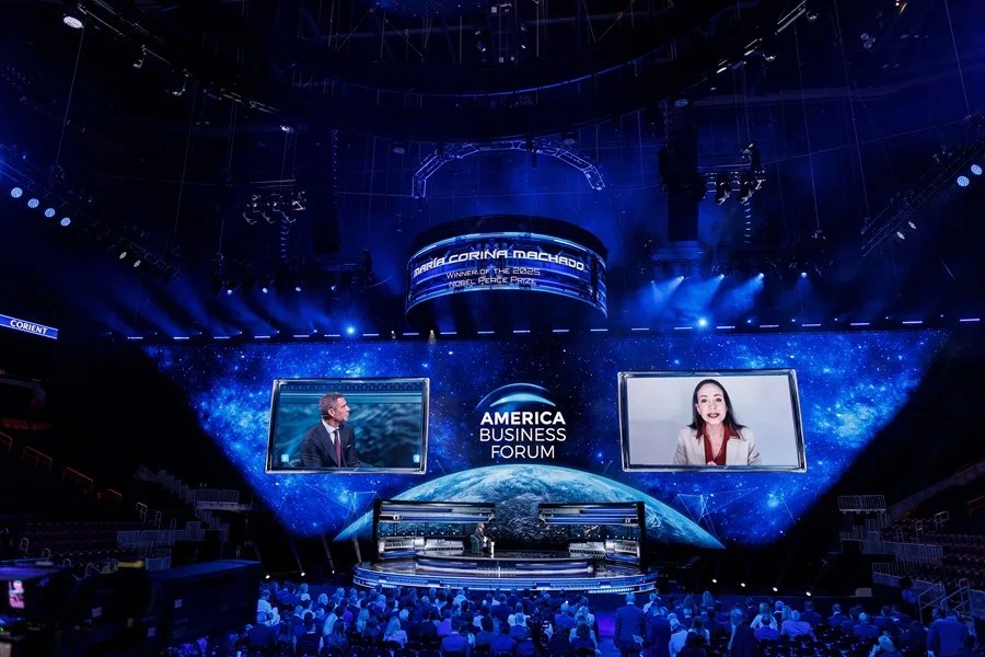 María Corina Machado afirma que "Maduro empezó esta guerra y Trump la está terminando"