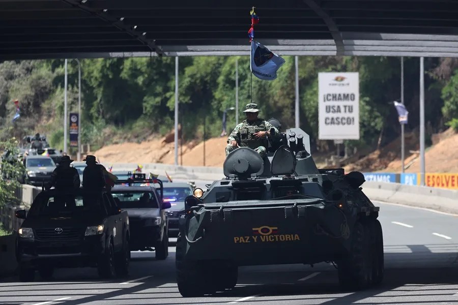 El Gobierno de Venezuela despliega 200.000 militares para enfrentar las "amenazas" de Estados Unidos