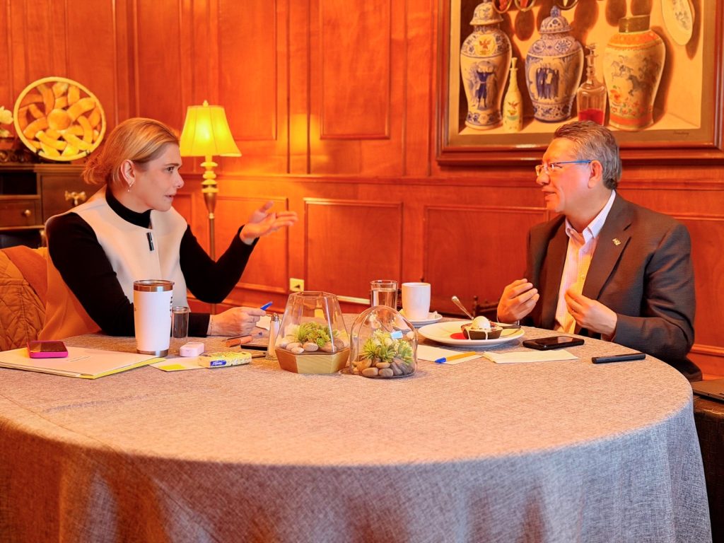 26f763ef d9c3 406c bebe b72a00a613c6