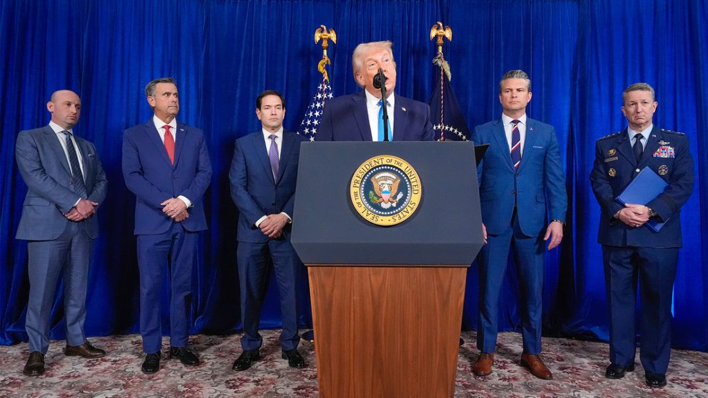 69594ac259bf5b0c302661a8