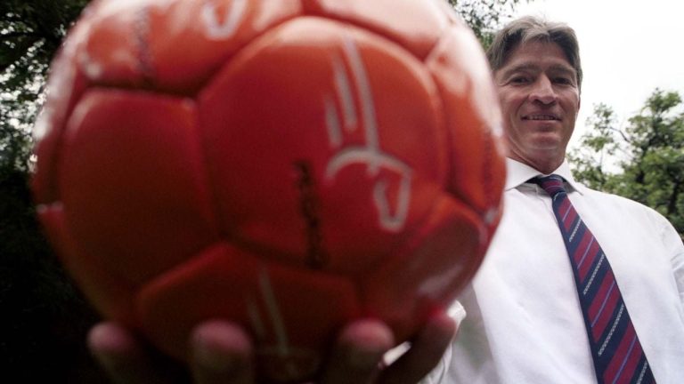 f1280x720-246093_377768_5050